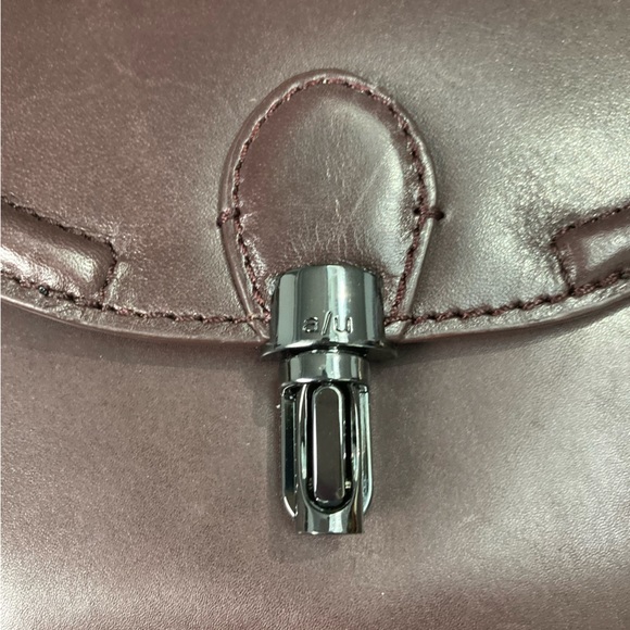 Vin Melange |Sylvie | Madame Chic- Aunts & Uncles - Picture 4 of 9